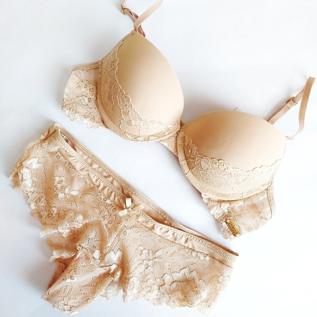Conjuntonde puntilla y microfibra + culoteless